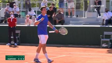 Martínez gana a Korda y Munar remonta ante Thompson