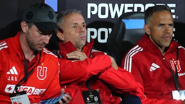 Futbol, Universidad de Chile vs Botafogo.
Fase de grupos, Copa Libertadores 2025.
El entrenador de Universidad de Chile Gustavo Alvarez es fotografiado durante el partido de copa libertadores por el grupo A contra Botafogo disputado en el estadio Nacional en Santiago, Chile.
02/04/2024
Jonnathan Oyarzun/Photosport
Football, Universidad de Chile vs Botafogo.
Group stage, Copa Libertadores 2025.
Universidad de Chile’s head coach Gustavo Alvarez is pictured during the copa libertadores match for group A against Botafogo at the Nacional stadium in Santiago, Chile.
02/04/2024
Jonnathan Oyarzun/Photosport