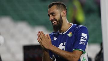 Borja Iglesias, ante el Celtic.