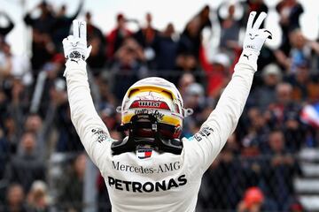 Hamilton, más cerca del título al conseguir la pole seguido de Vettel y Raikkonen.