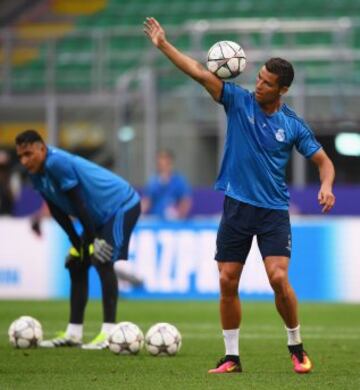 Último entrenamiento del Real Madrid antes de la final. Cristo Ronaldo.