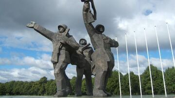 monumento letonia rusia