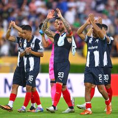 Rayados celebra 80 años de historia con fiesta mundialista
