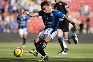 Camilo Sanvezzo es otro de los hombres importantes en la delantera del conjunto de Querétaro.