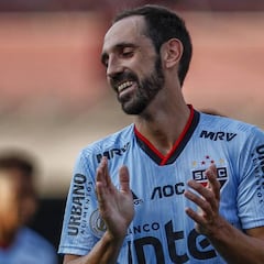Juanfran, feliz tras debutar con el Sao Paulo: "Queremos seguir ganando y estar arriba"