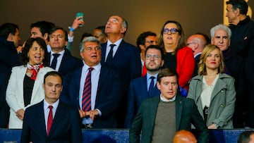 16/04/24 PARTIDO CHAMPIONS LEAGUE CUARTOS VUELTA 
BARCELONA - PSG PARIS SAINT GERMAIN 
JOAN LAPORTA   AL KELAIFI
