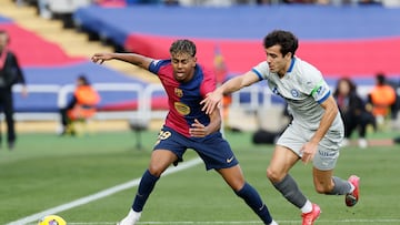 Yamal y Manu Sánchez.