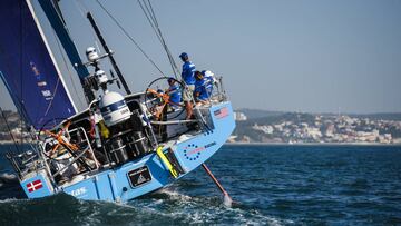 Lisbon (Portugal), 28/10/2017.- Team Vestas 11th Tour Racing arrive to Lisbon as they finish and win the Leg 1 of the Volvo Ocean Race, after sailing over 1,450 nautical miles between Alicante and Lisbon, in Lisbon, Portugal, 28 October 2017. (Lisboa) EFE/EPA/MARIO CRUZ