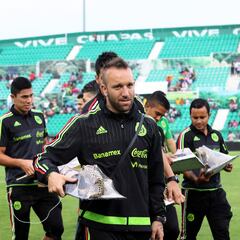 Which players have been naturalized to play for Mexico?