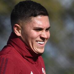 Juan Fernando Quintero entrena a la par del plantel de River Plate