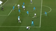 ¡Con caída incluida! La gran asistencia de Suazo ante el Marsella de Alexis