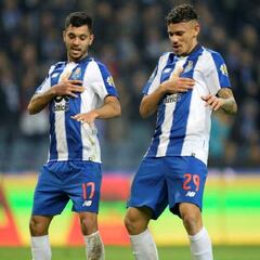 Con los mexicanos en el campo, el Porto le gana al Nacional