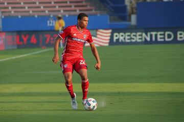 El lateral derecho estadounidense de 20 años, juega para FC Dallas y tiene un valor de 1.25 millones de euros.