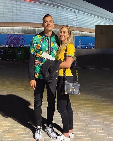 Trent Sainsbury y su esposa Elissa, la hija del seleccionador australiano, están viviendo el Mundial como unos hinchas más.