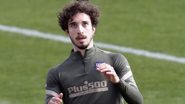 Vrsaljko vuelve al carril derecho para liberar a Llorente