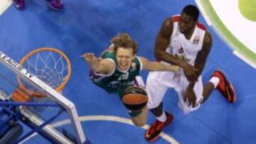 Kuzminskas durante el partido contra el Olympiacos de la primera jornada del Top 16 de la Euroliga.