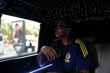 El elegido en la quincuagésimo primera posición del Draft de la NBA de 2021 por los Memphis Grizzlies, ha llegado al Fenerbahçe este verano. El escolta estadounidense de 23 años disputó su última temporada en el New Orleans Pelicans, donde jugó 42 partidos y promedió 10,7 puntos por encuentro. 