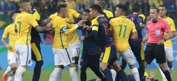 Pelea por patada de Neymar a Andrés F. Roa