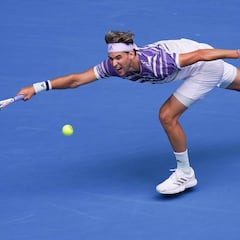 Thiem sufre mucho ante Bolt y Zverev pasa con facilidad