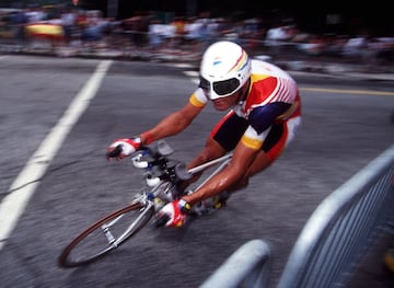 Miguel Indurain consiguió su primera medalla olímpica en ciclismo en ruta en la competición de contrarreloj individual en Atlanta 1996.

