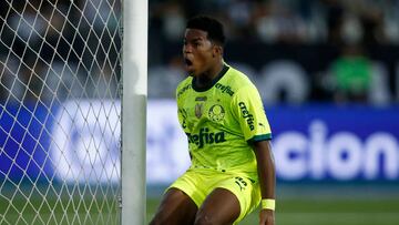 Endrick descorcha la botella