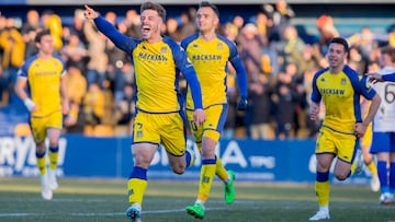 Chiki celebra el gol que dio la victoria al Alcorcón ante el Talavera.