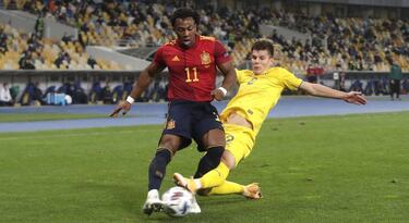 Adama Traore to shun Barcelona, Liverpool for Wolves contract extension