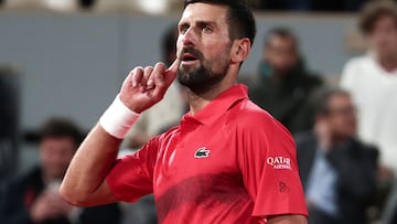 Novak Djokovic, durante su partido contra Alexander en Roland Garros.