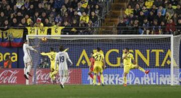 2-1. Bale marcó el primer tanto en un remate de cabeza.