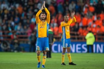 Los multimillonarios Tigres, el autodenominado “mejor plantel de América”, sigue sin levantar la cara. Los campeones del fútbol mexicano cayeron 1-0 en Pachuca con gol de Franco Jara y terminaron la jornada 6 del Clausura 2017 en el antepenúltimo lugar de la tabla general. Y no solo eso: Gignac no ha hecho gol en el torneo, Vargas apenas toma ritmo y Aquino fue expulsado.