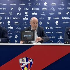 Las Peñas exigen dimisiones