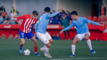 Adrián Niño, durante el partido de Youth League.