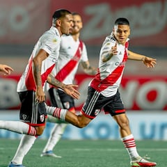 Otro golazo de Juanfer en la victoria de River Plate