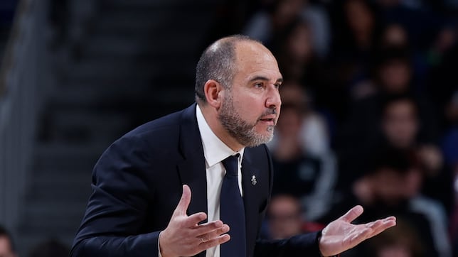 Chus Mateo confirma el adiós de Smith y que no habrá fichajes