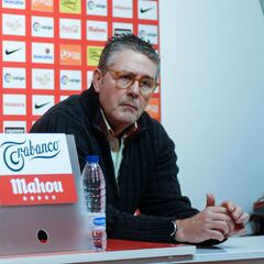 Orlegi destituye al doctor Maestro