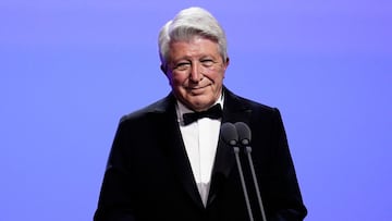 El presidente de EGEDA, Enrique Cerezo, interviene durante la gala de la 30 edición de los Premios José María Forqué, en el Palacio Municipal de IFEMA, a 14 de diciembre de 2024, en Madrid (España). Los Premios Cinematográficos José María Forqué, conocidos como ‘Premios Forqué’, fueron creados en 1996 por la Entidad de Gestión de Derechos de los Productores Audiovisuales (Egeda) para honrar la memoria de José María Forqué, figura en la cinematografía española y primer presidente de Egeda. EGEDA creó el premio con el objetivo de difundir la importancia de la industria audiovisual española e impulsar la figura del productor cinematográfico.
14 DICIEMBRE 2024;CINE;PREMIOS JOSE MARIA FORQUE;PELICULAS;PIXELADA
A. Pérez Meca / Europa Press
14/12/2024