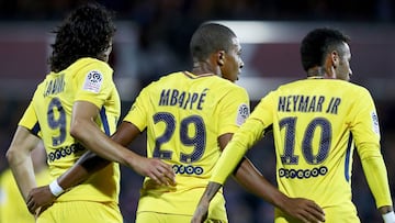 PSG es pura fiesta con el toque de Cavani, Neymar y Mbappe