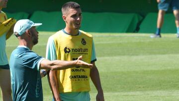 José Alberto y Karrikaburu, del Racing.