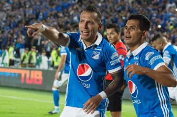 Cadavid y Silva marcaron los goles del equipo embajador.