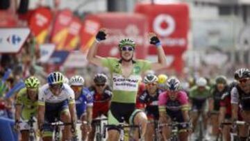 El alemán John Degenkolb vence al sprint en A Coruña.