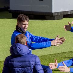 Simeone recupera a Giménez y Savic y cita a dos canteranos