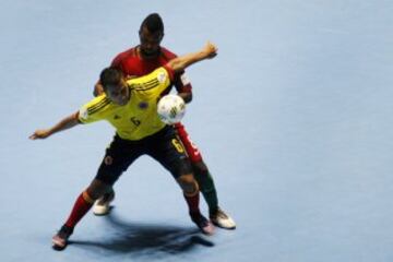 Colombia inicia con empate debut mundialista