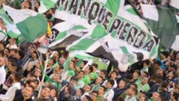 El Betis dice que no puede identificar al aficionado culpable