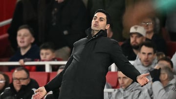 Arsenal's Spanish manager Mikel Arteta gestures on the touchline during the English Premier League football match between Arsenal and Wolverhampton Wanderers at the Emirates Stadium in London on December 13, 2025. (Photo by Ben STANSALL / AFP) / RESTRICTED TO EDITORIAL USE. No use with unauthorized audio, video, data, fixture lists, club/league logos or 'live' services. Online in-match use limited to 120 images. An additional 40 images may be used in extra time. No video emulation. Social media in-match use limited to 120 images. An additional 40 images may be used in extra time. No use in betting publications, games or single club/league/player publications. /