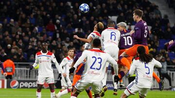 Soccer Football - Champions League - Group Stage - Group F - Olympique Lyonnais v Manchester City - Groupama Stadium, Lyon, France - November 27, 2018 Manchester City's Sergio Aguero scores their second goal Action Images via Reuters/J