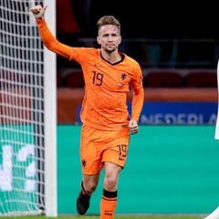 De Jong disuelve el mayor debate futbolístico en Holanda