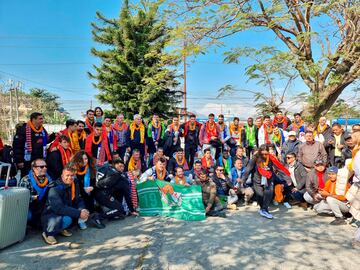 La expedición, a su llegada a Nepal, tras casi día y medio de viaje (hicieron escala en Doha).