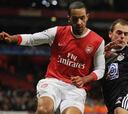 Walcott quiere demostrar al Barça "lo que es el Arsenal"