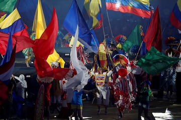 Karol G, Léo Santana y un gran número de artistas le dieron inicio al torneo de selecciones más importante de Sudamérica en el estadio Morumbí. 