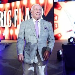 El estado de salud de Ric Flair mantiene en vilo a la WWE